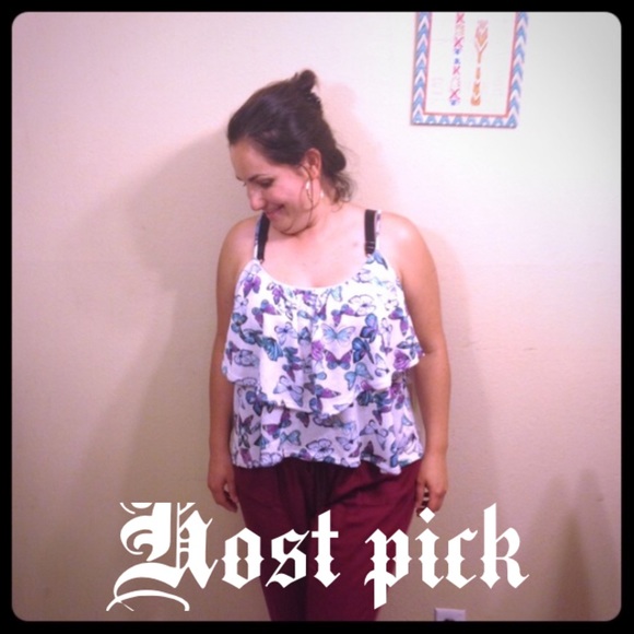 Wet Seal Tops - Butterflies top 💜sale 💜